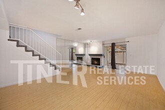 9118 Madison Green Ln in Orangevale, CA - Building Photo - Building Photo