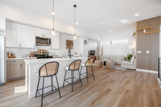5231 Eliot St in Denver, CO - Foto de edificio - Building Photo