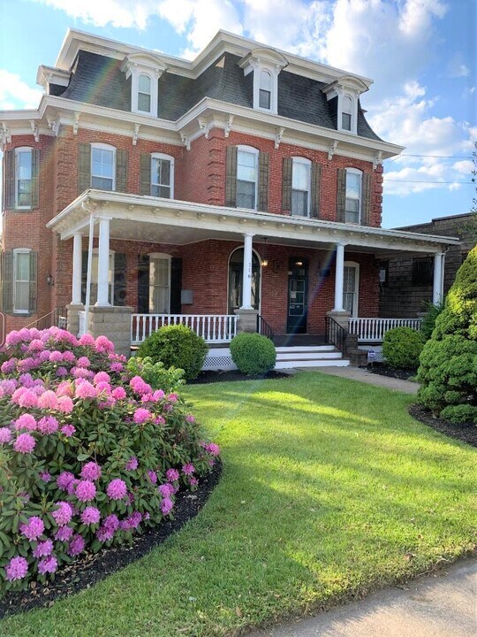 116 Washington St in East Stroudsburg, PA - Building Photo