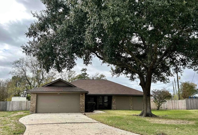 4895 Taft St in Beaumont, TX - Building Photo - Building Photo
