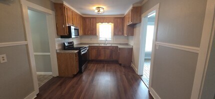 819 Bridge Ave in Murfreesboro, TN - Building Photo - Building Photo