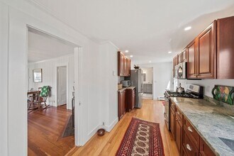 3 W St in Hull, MA - Building Photo - Building Photo