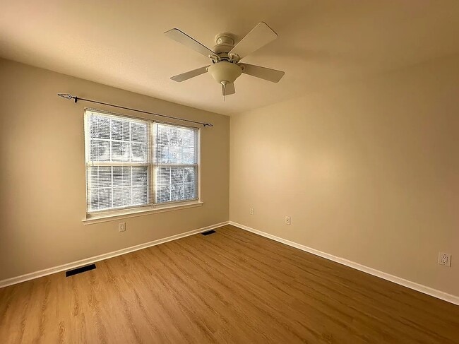 2 Carlisle Ct in Mount Laurel, NJ - Building Photo - Building Photo