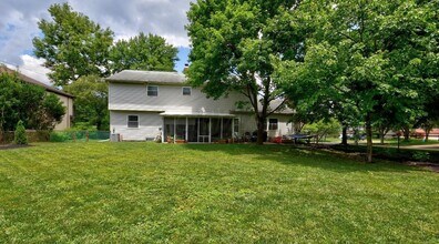 303 Greenglade Ave in Worthington, OH - Building Photo - Building Photo