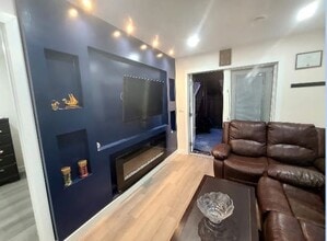 16 Shaw Cl in Red Deer, AB - Building Photo - Building Photo