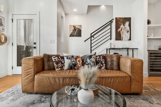 1007 12th Ave N in Nashville, TN - Building Photo - Building Photo