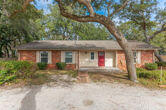 170 Grandview Ave in Valparaiso, FL - Building Photo - Building Photo