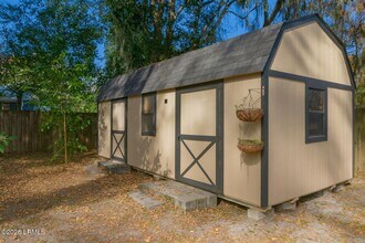174 James St in Beaufort, SC - Foto de edificio - Building Photo