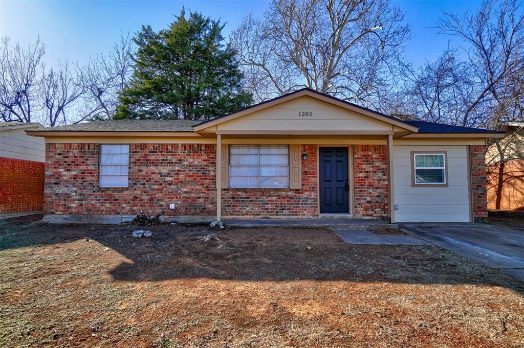 1205 Mcdonald Dr in Midwest City, OK - Building Photo