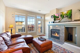 13490 Via Varra, Unit SI ID1508529P in Broomfield, CO - Building Photo