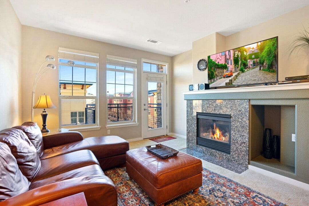 13490 Via Varra, Unit SI ID1508529P in Broomfield, CO - Foto de edificio