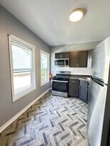 436 W Queen Ln in Philadelphia, PA - Building Photo