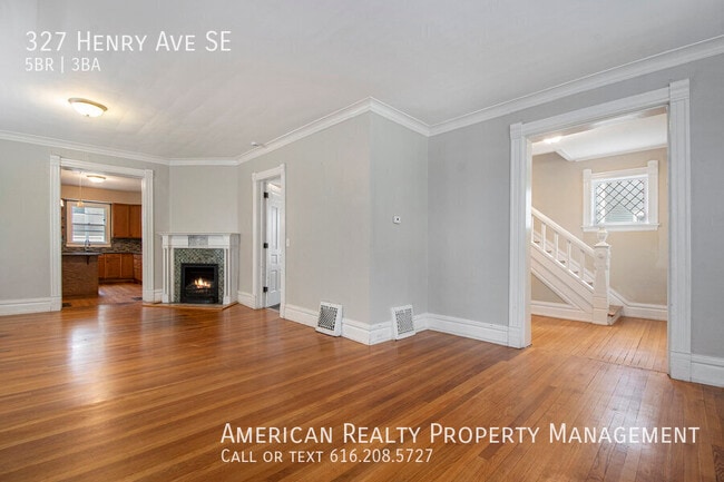 327 Henry Ave SE in Grand Rapids, MI - Building Photo - Building Photo