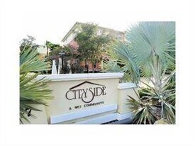 820 Millbrae Ct in West Palm Beach, FL - Building Photo