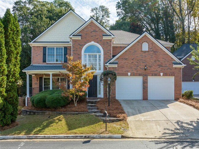 property at 174 Ennisbrook Dr SE