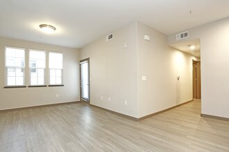Anton Hacienda Apartments in Pleasanton, CA - Building Photo - Interior Photo