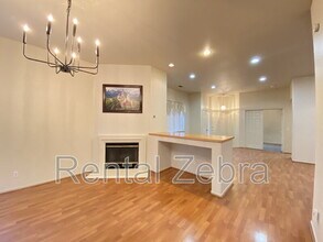 1923 Pinehurst Dr in Merced, CA - Building Photo - Building Photo
