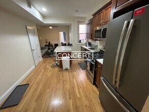 1029 Tremont St, Unit 2 in Boston, MA - Building Photo - Building Photo