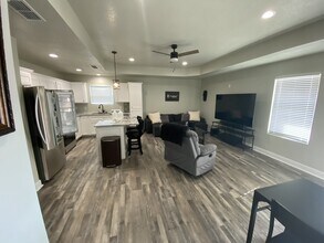 237 Martin Ave in Clovis, NM - Building Photo - Building Photo