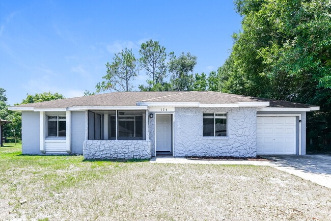 property at 724 Iowa Woods Cir E