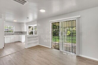 1809 S Birch Ave in Broken Arrow, OK - Building Photo - Building Photo