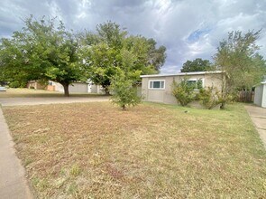 4304 30th St in Lubbock, TX - Building Photo - Building Photo