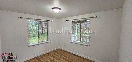 15984 S Leland Rd in Beavercreek, OR - Building Photo - Building Photo