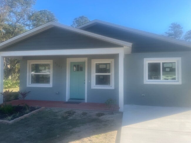 7251 Willoughby Dr in Webster, FL - Building Photo - Building Photo