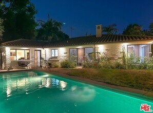 4108 Valley Vista Ct in Los Angeles, CA - Building Photo - Building Photo