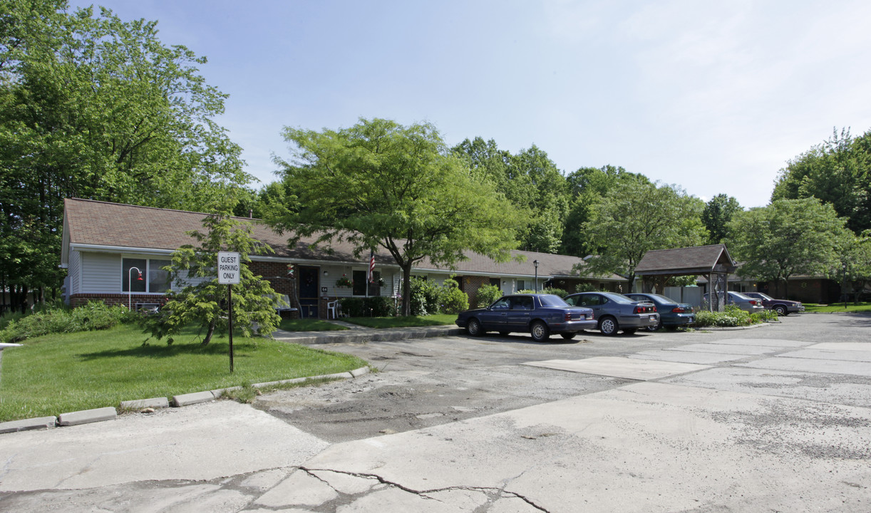 Nichols Woods Apartments in Ravenna, OH - Building Photo