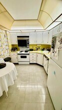 1865 S Ocean Dr in Hallandale Beach, FL - Foto de edificio - Building Photo