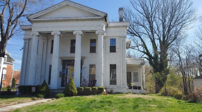 171 Broadway, Unit 2