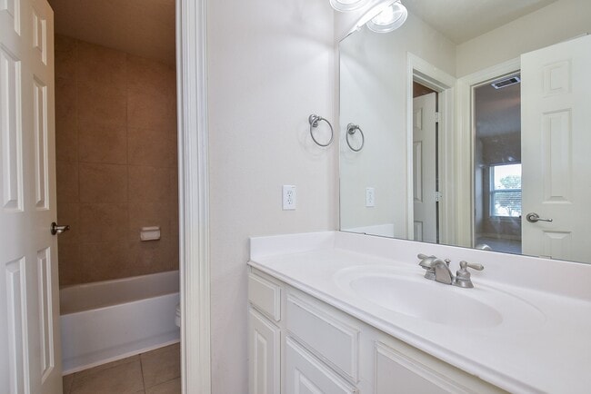 2403 Galleon Point Ct in Pearland, TX - Building Photo - Building Photo