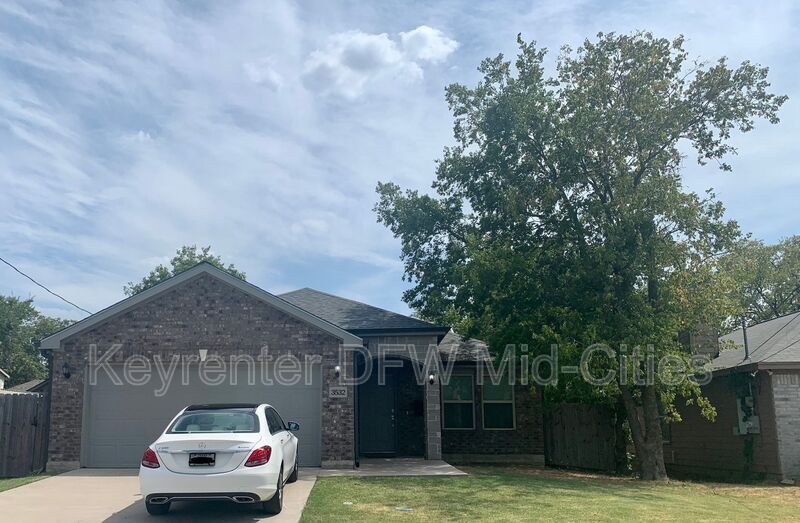 3532 Toronto St in Dallas, TX - Building Photo