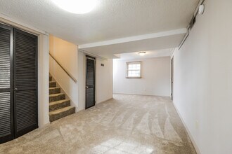 2501 Wright Cir in Birmingham, AL - Building Photo - Building Photo