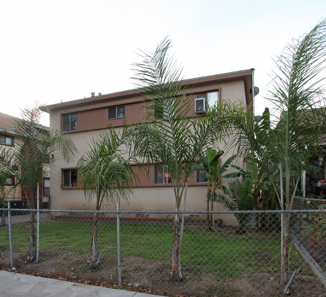 2130 Vallejo St in Los Angeles, CA - Building Photo - Building Photo