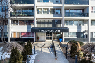 1 Deauville Lane in Toronto, ON - Building Photo - Building Photo