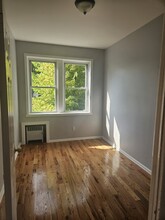 291 Tremont Ave, Unit 2nd floor in East Orange, NJ - Building Photo - Building Photo