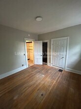 724 W South St in Kalamazoo, MI - Building Photo - Building Photo