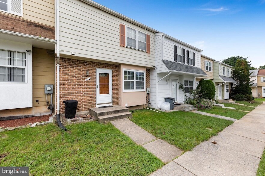 8324 Mountain Ash Way, Unit 30-408 in Gaithersburg, MD - Building Photo