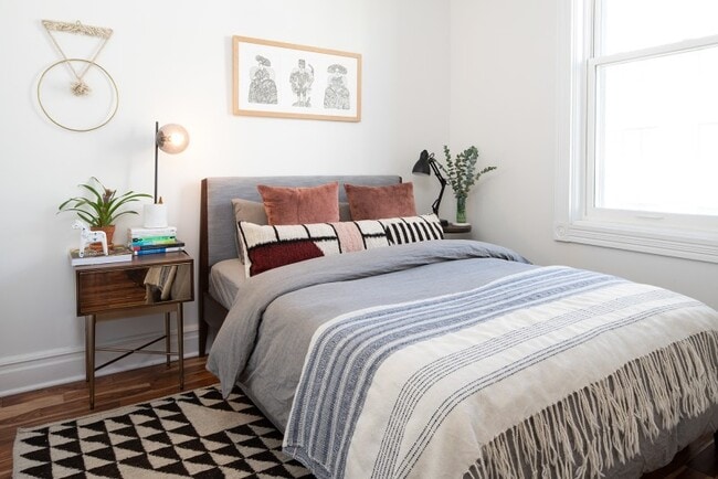 21 Orient Avenue, Unit #3 in Brooklyn, NY - Foto de edificio - Building Photo