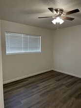 3901 Soranno Ave in Bakersfield, CA - Foto de edificio - Building Photo