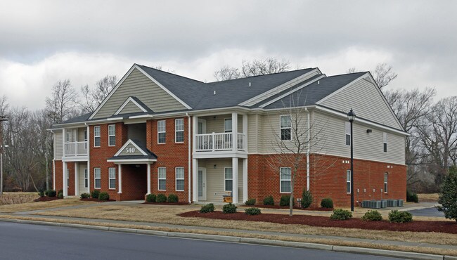 Belle Hall Apartment in Portsmouth, VA - Building Photo - Building Photo