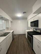 12035 Sunland St in Dallas, TX - Building Photo - Building Photo