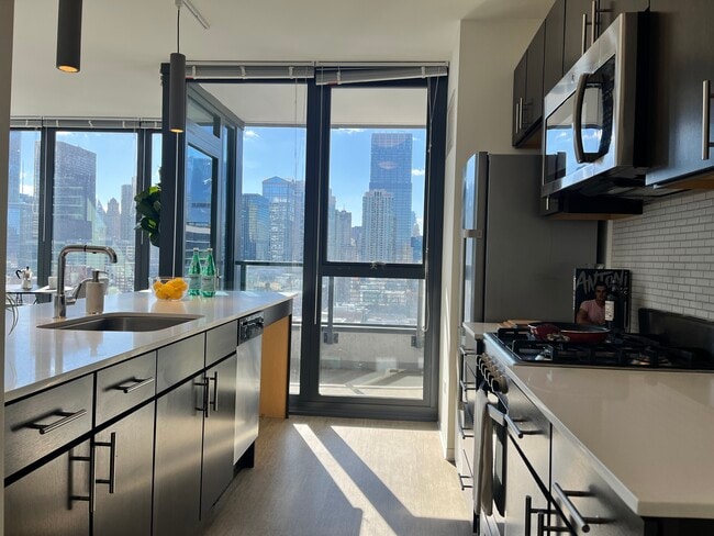 152 W Huron St, Unit 3401 in Chicago, IL - Foto de edificio - Building Photo