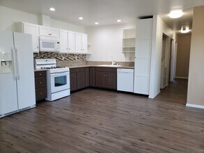 1261 Victor St, Unit 09 in El Cajon, CA - Foto de edificio - Building Photo