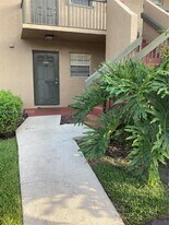 10357 NW 8th St, Unit 105 in Pembroke Pines, FL - Building Photo
