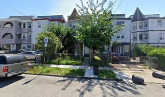 144 Johnson Ave, Unit 2 Apartamentos