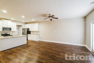 528 Trickum Hill Dr in Lawrenceville, GA - Building Photo - Building Photo