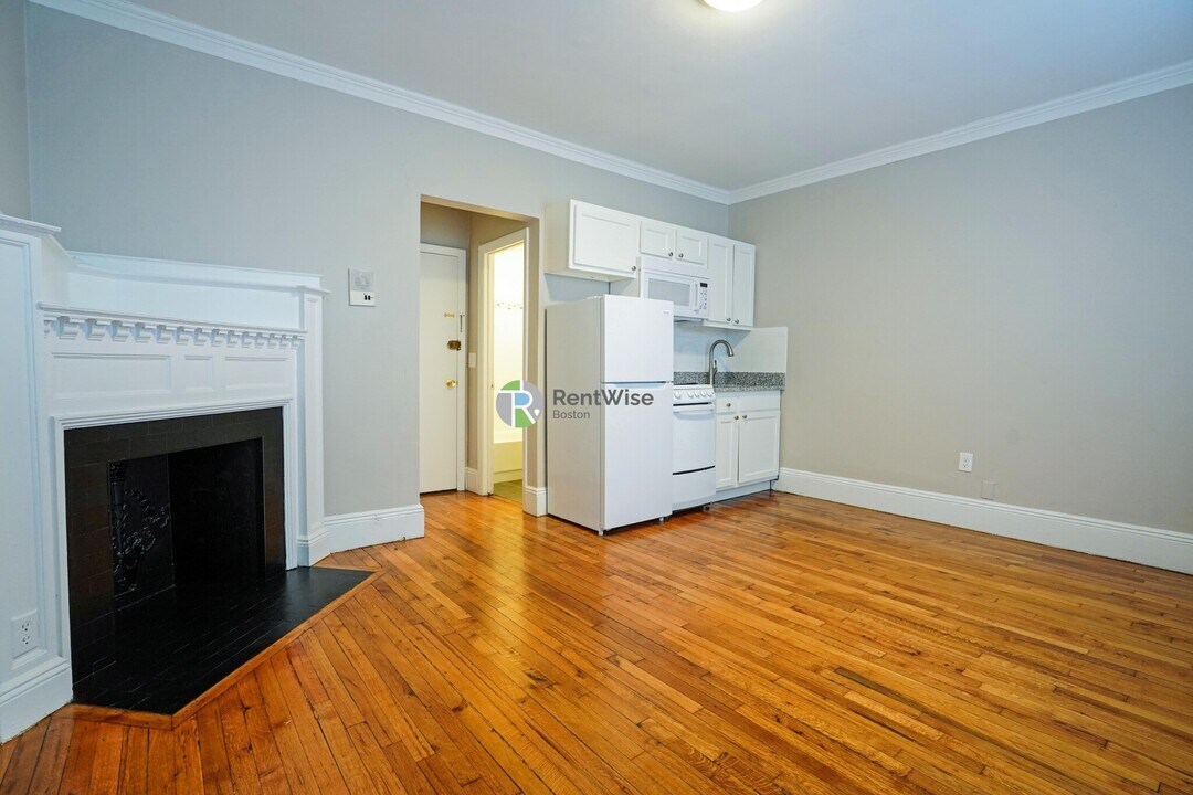 50 Park Vale Ave in Boston, MA - Building Photo